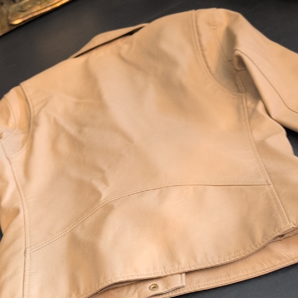 Blank NYC Tan Gold Jacket with Vintage Appeal - Picture 9 of 14